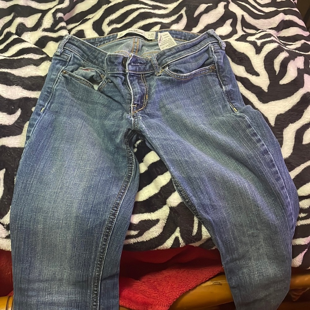 Hollis tee jeans